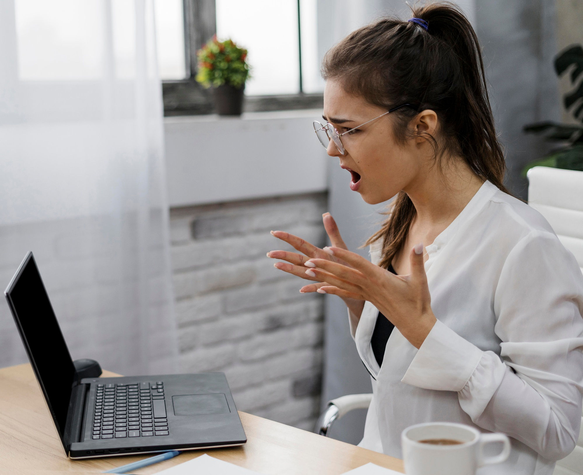 Consultant hates using CRM